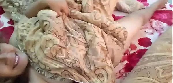  Thai aunty teasing under a bedsheet